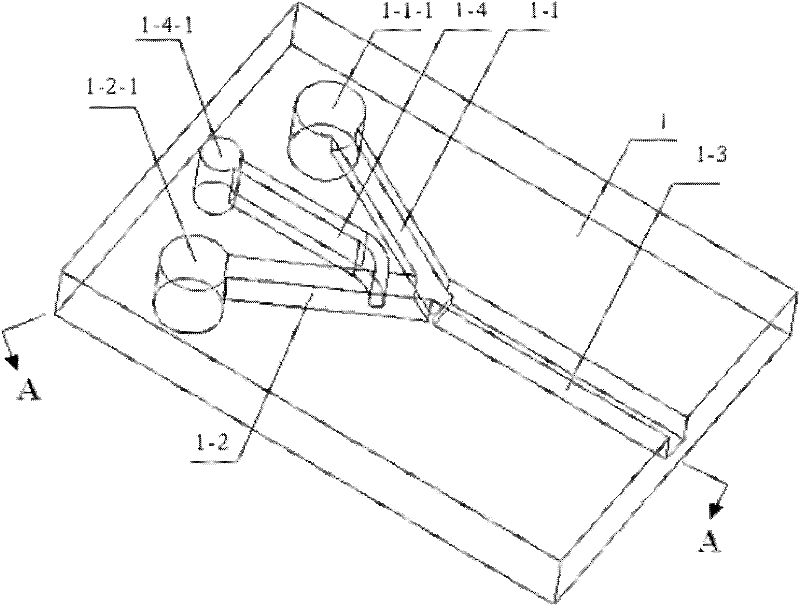 Double-liquid capillary micro-flow control valve in micro-flow control chip, and manufacturing method thereof