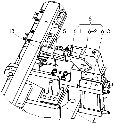 Rotating track pressing device for cross sliding table