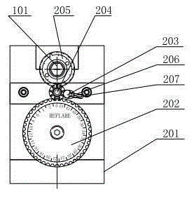 An automatic adjustment structure for flanging sub-mould or extension sub-mould