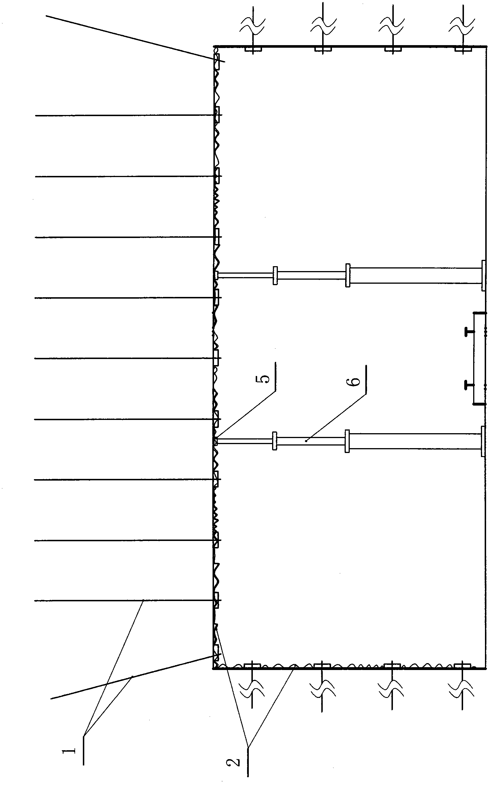 Coal mine roadway supporting method and working face hole-cutting anchor mesh ladder and individual supporting device used by same