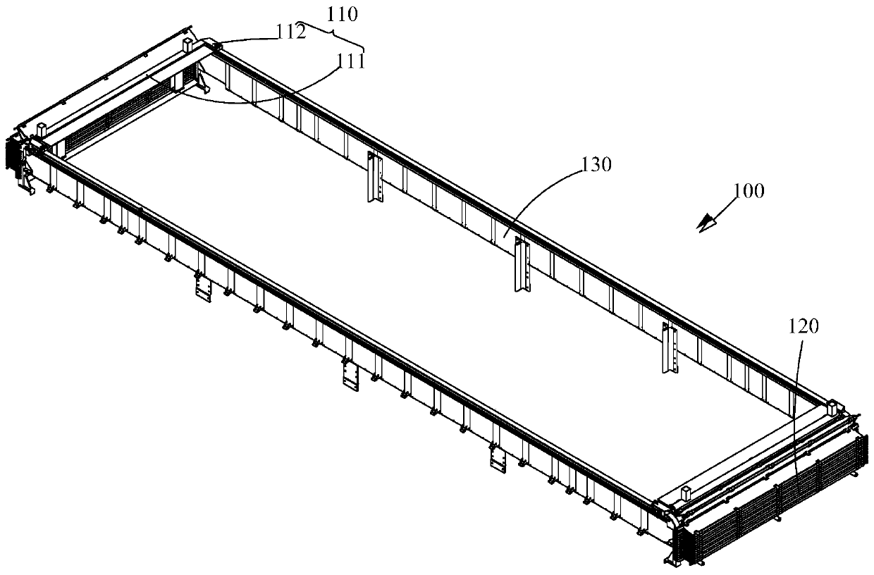 Top-cap structure and railway wagon with top-cap structure