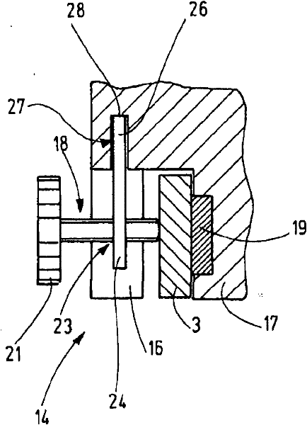 Yarn delivery device with overload-protected fastening gripper