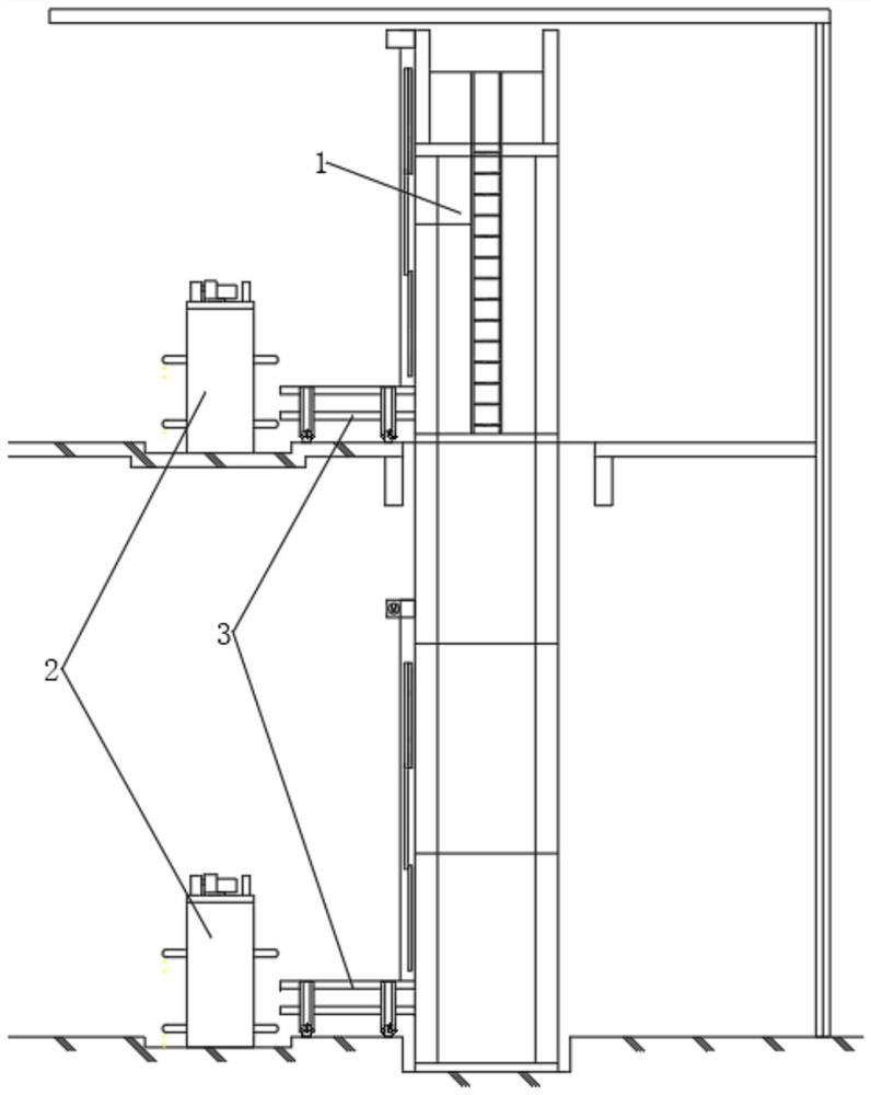 Vertical conveyor with recyclable mother trays