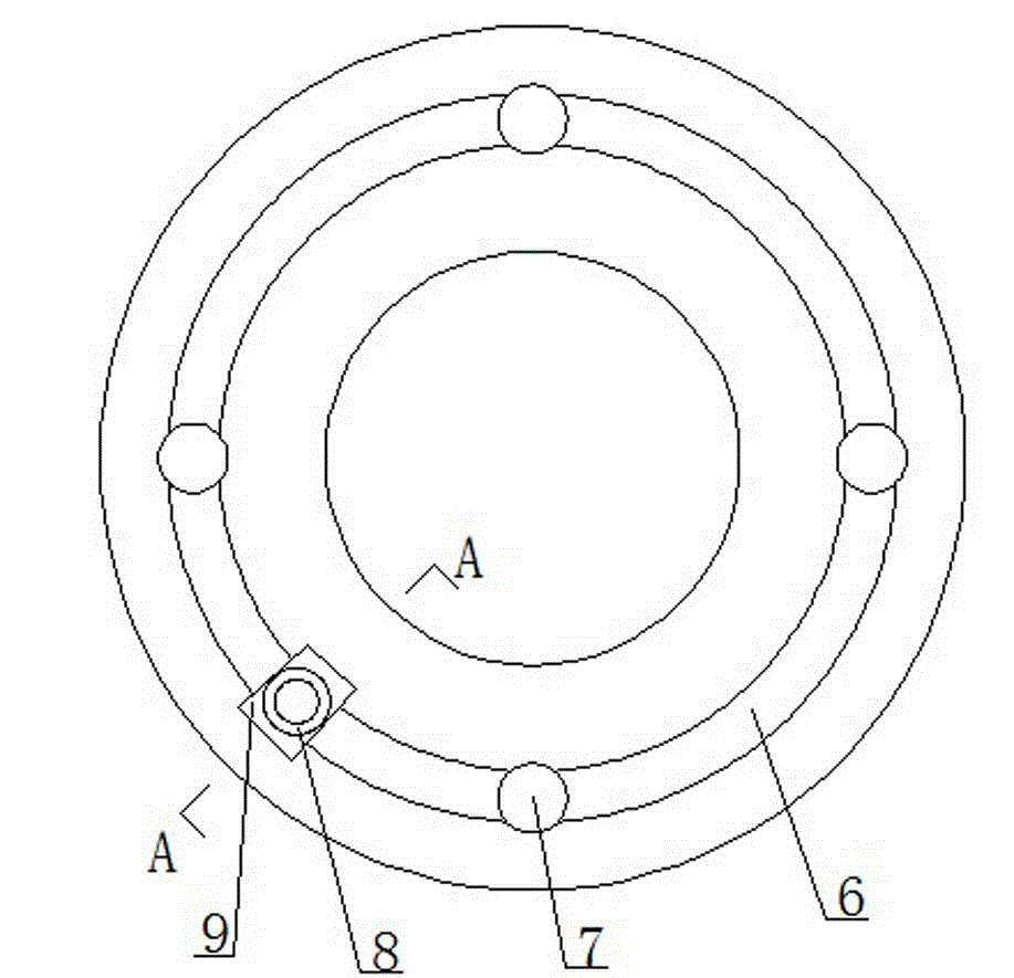 Coupler provided with balancing devices