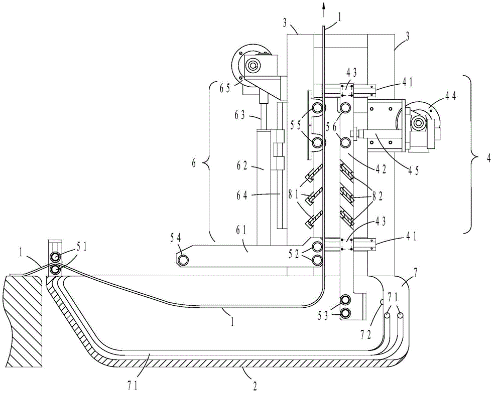 Feeding system for production of seamless air duct cloth