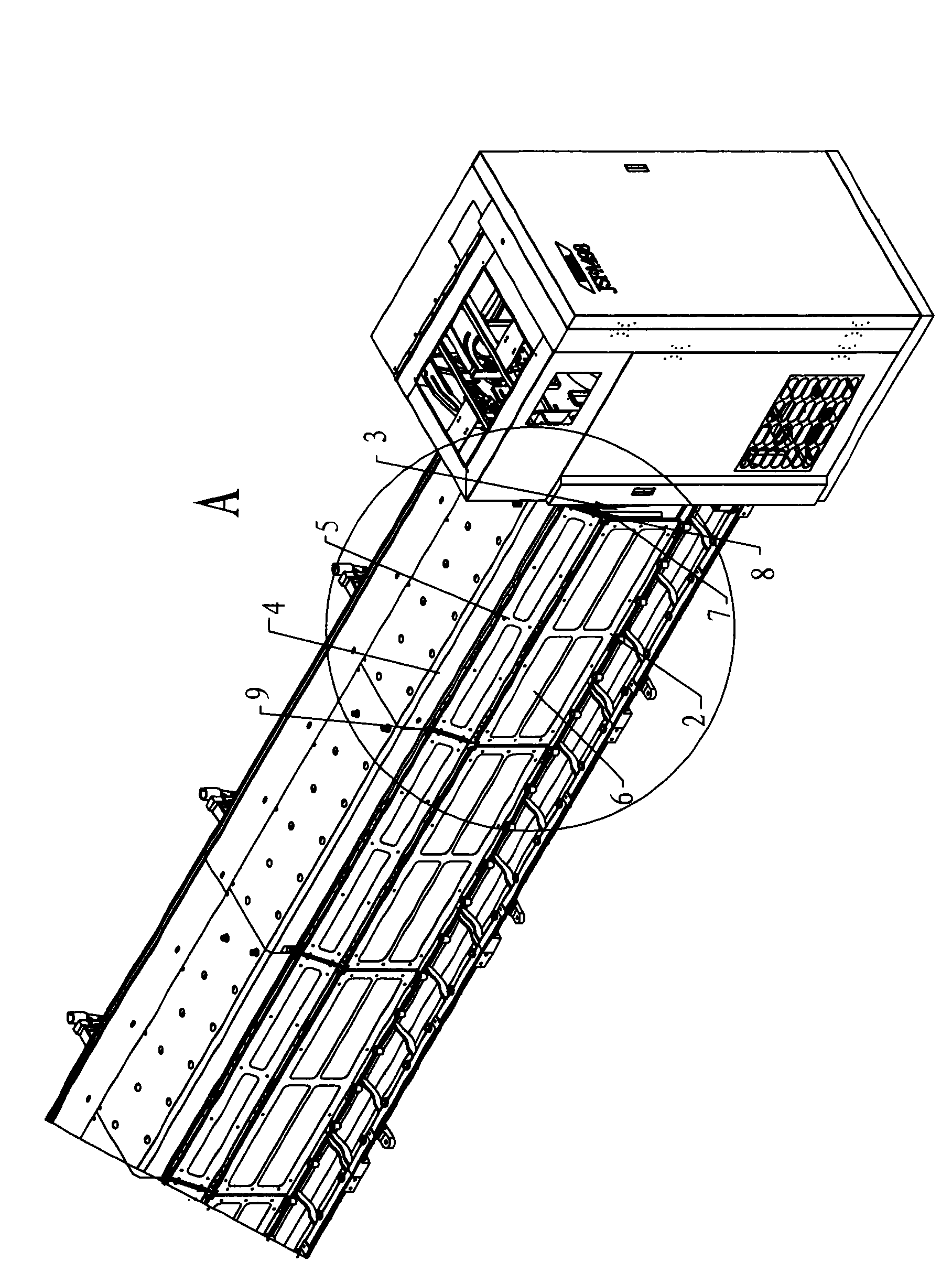 Flyer shield structure of roving machine