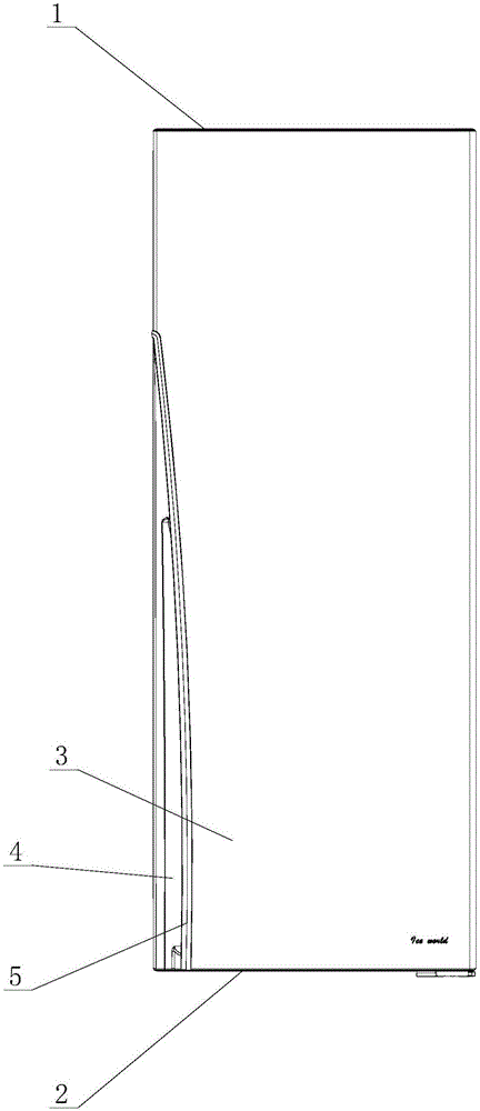 Assembling structure for decoration strip and handle of refrigerator door frame