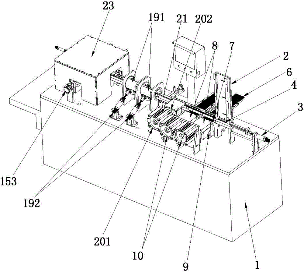 Automatic assembling machine for header connector