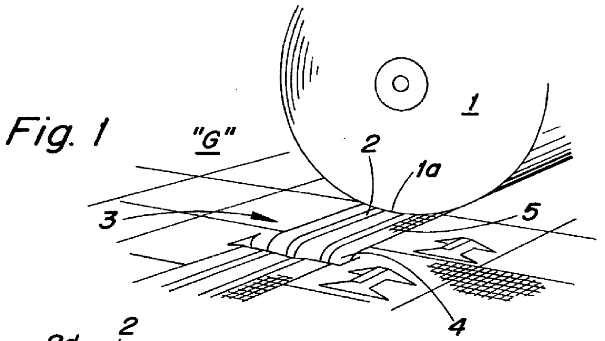 Conveyor belt construction