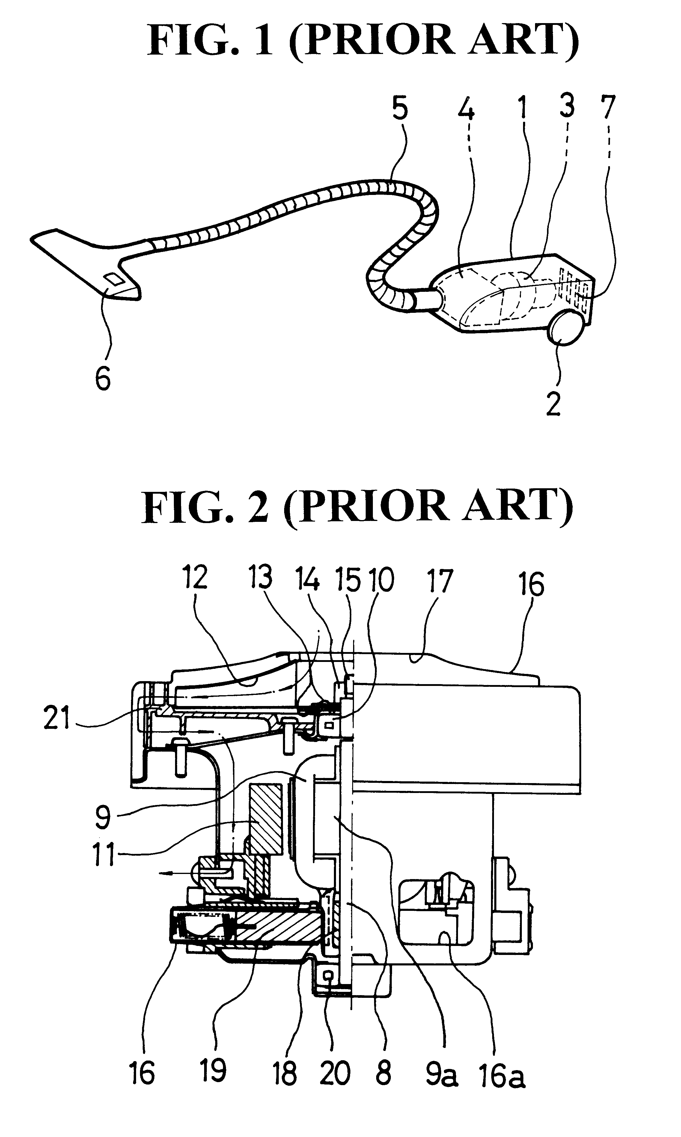 Vacuum generating apparatus with multiple rotors