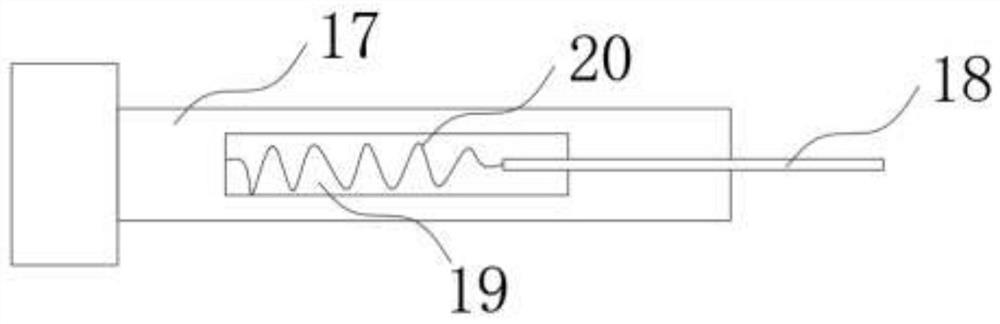 Cutting and extracting integrated device for extracting eucalyptus oil from eucalyptus leaves