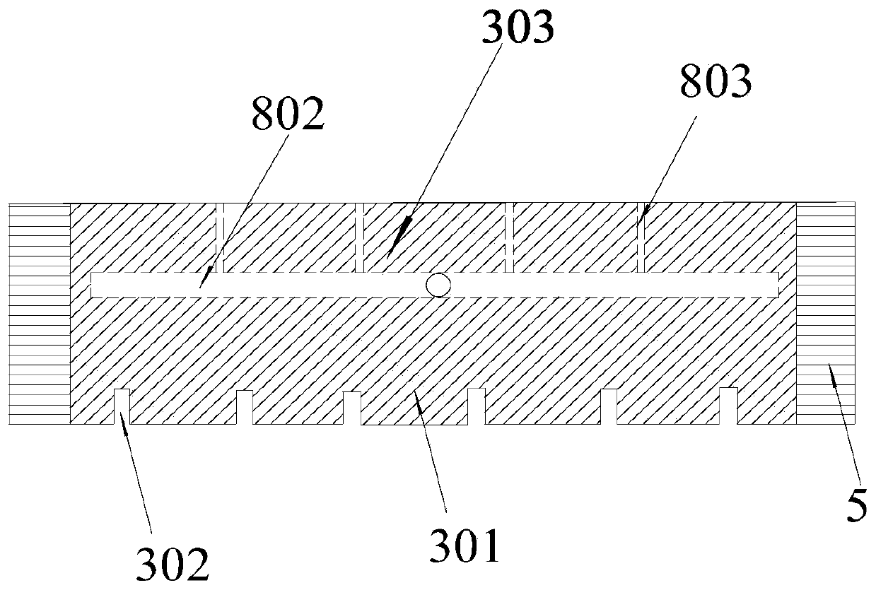 Bipolar electrode plate for preparing metal aluminum by aluminum chloride electrolysis and a method of using same