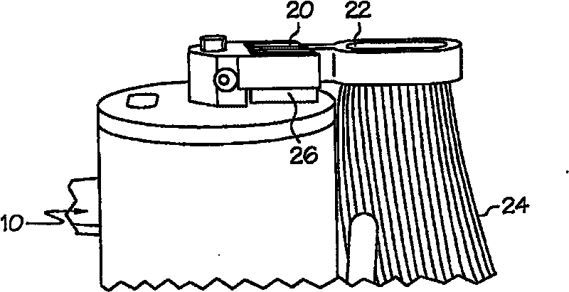 Device for cleaning water quality sensors