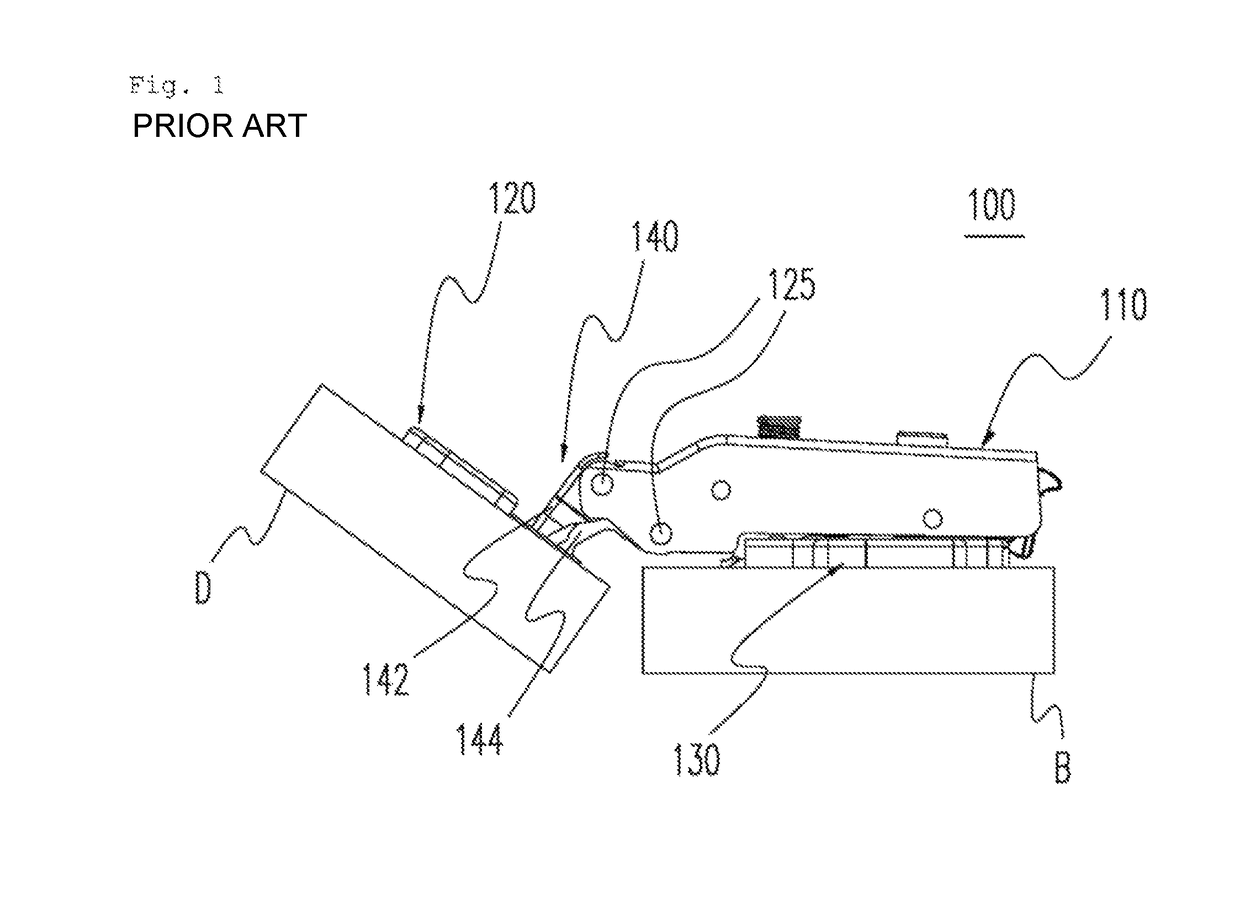 Furniture hinge for increasing jumping length of furniture door