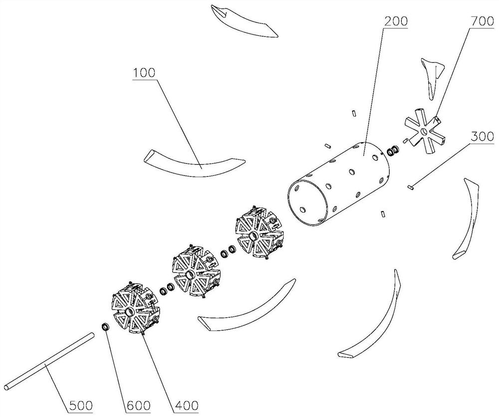 Strawberry picking device and assembly method thereof