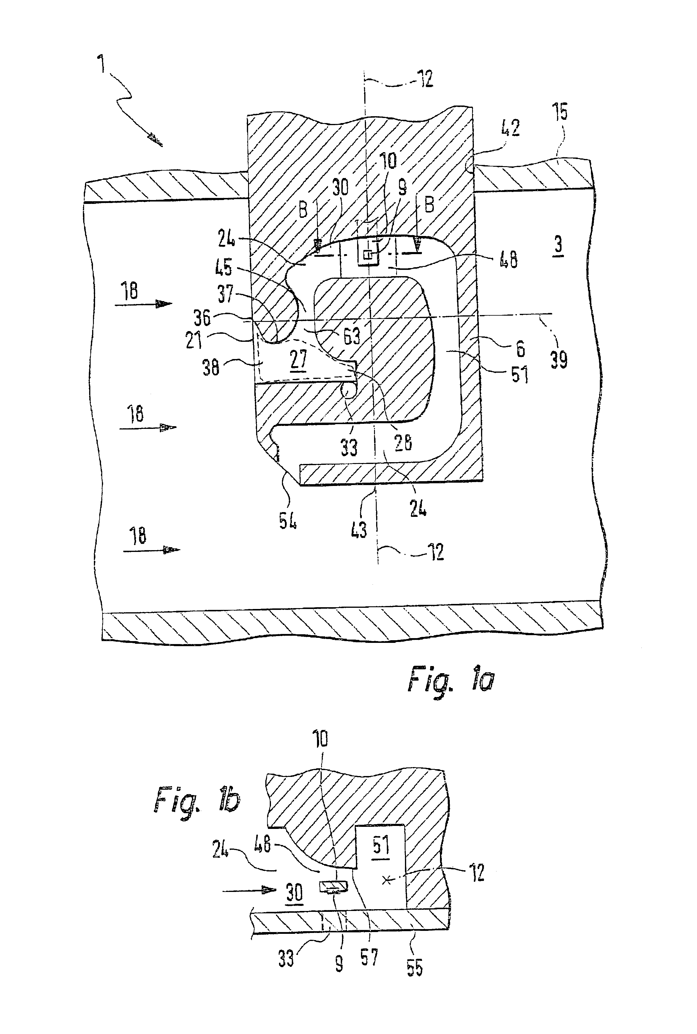 Device for determining at least one parameter of a medium flowing in a conduit