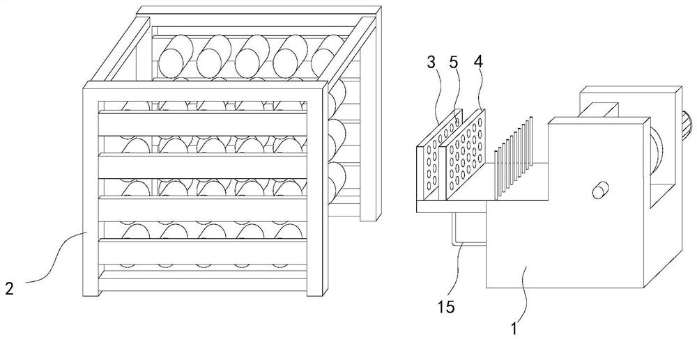 Warping machine yarn traction device