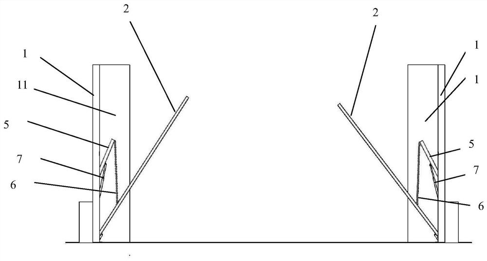 A cantilever water retaining door