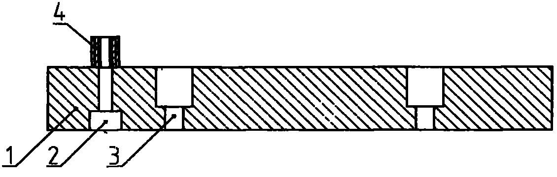 Heating plate mounting implement and using method