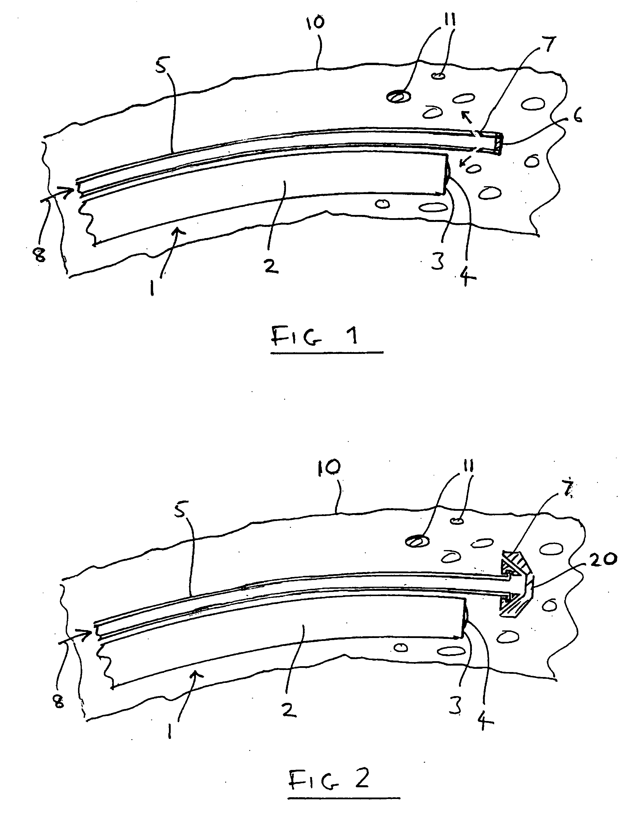 Endoscope, for example a colonoscope, and a cleaning method for use therewith