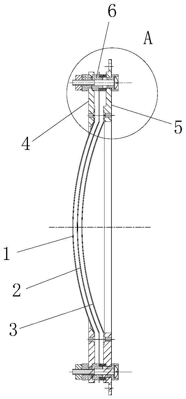 A tri-gate component and an ion source containing the tri-gate component