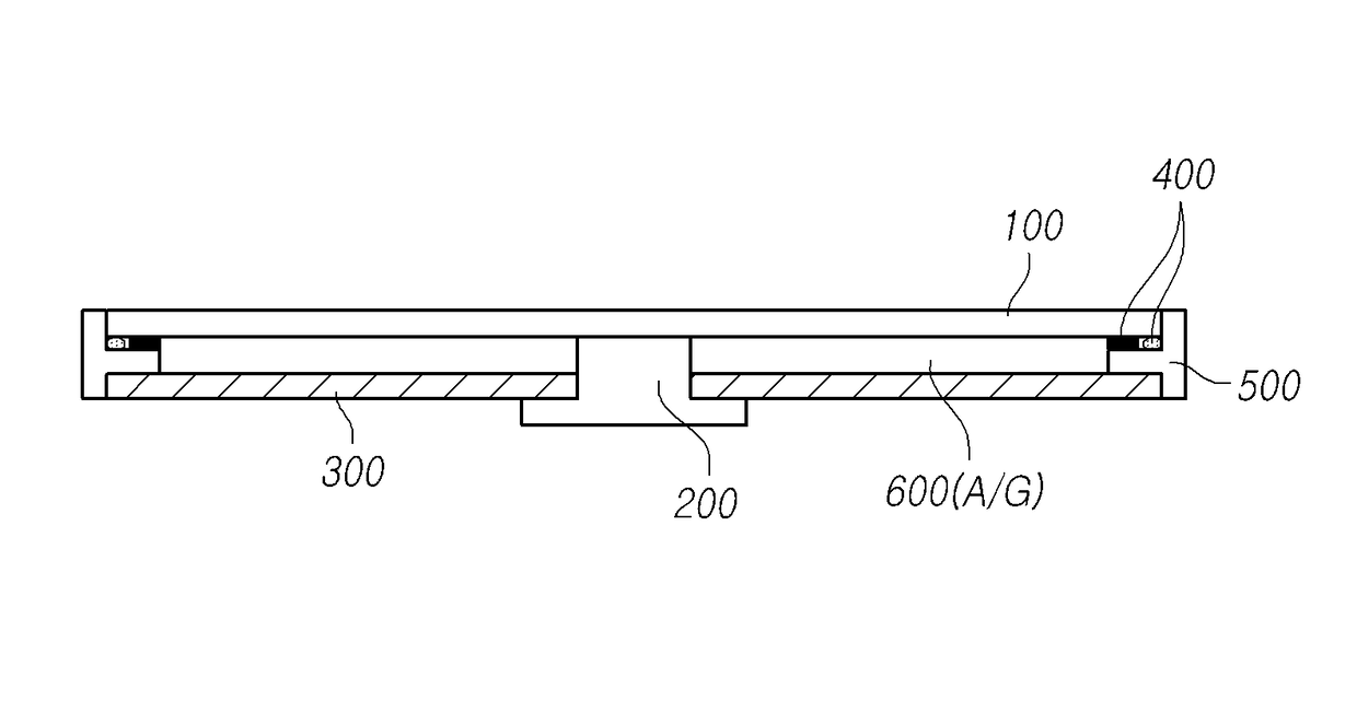 Organic light emitting display device including a sound generating apparatus