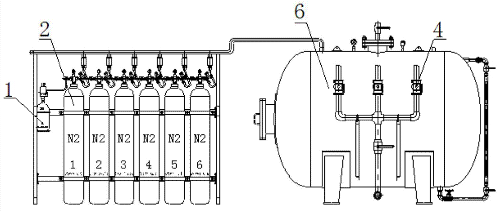 Foam spray fire extinguishing device