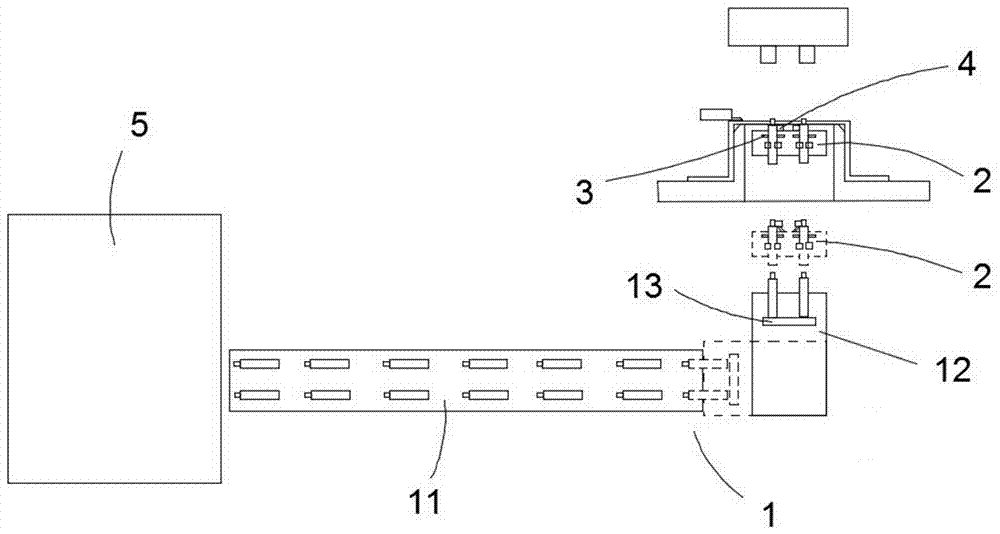 Feeding, heating and auxiliary riveting method for riveting shafts