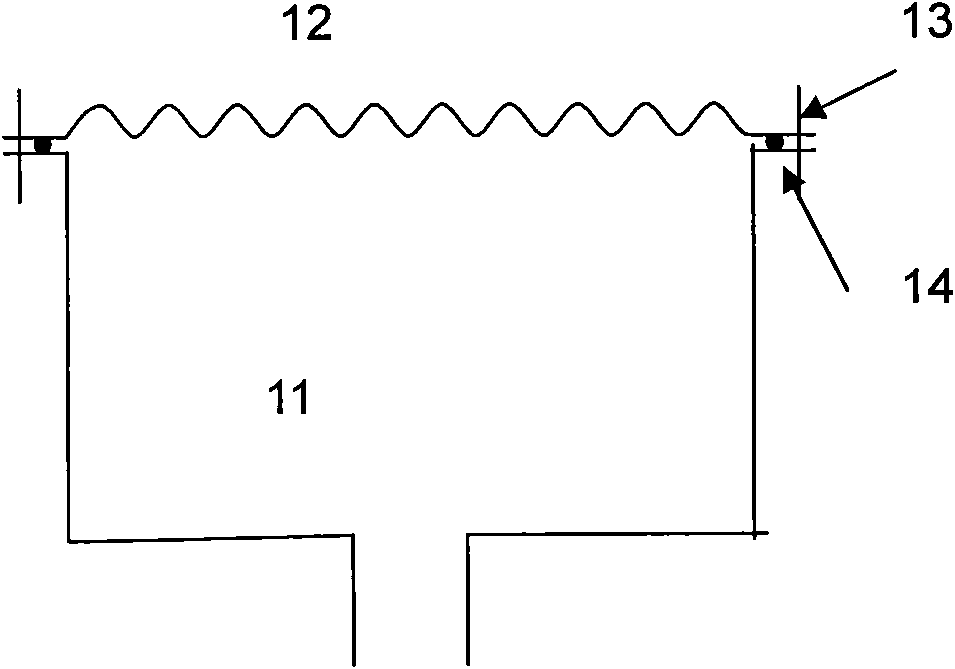 Pulse tube refrigerator with elastic air reservoir