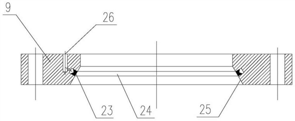 Apparatus and method for producing high-energy fiber forage grass through steam explosion technology