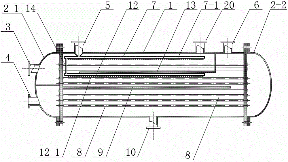 Water and refrigerant heat exchanger with evaporative heat exchange and condensing heat exchange functions