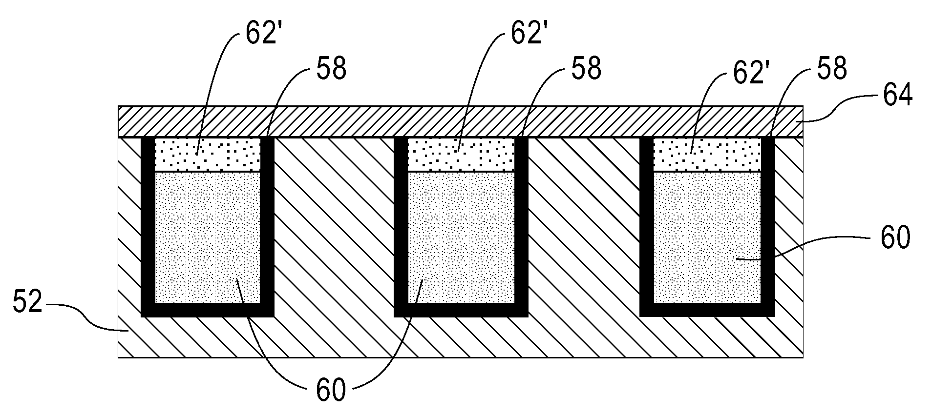 Interconnect structure with high leakage resistance