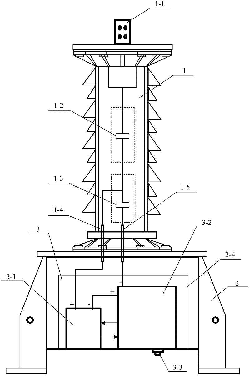 Capacitive voltage-division type self-calibration optical voltage transducer