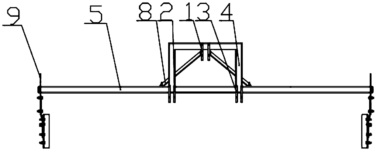 Plowshare type potato cultivator suspension