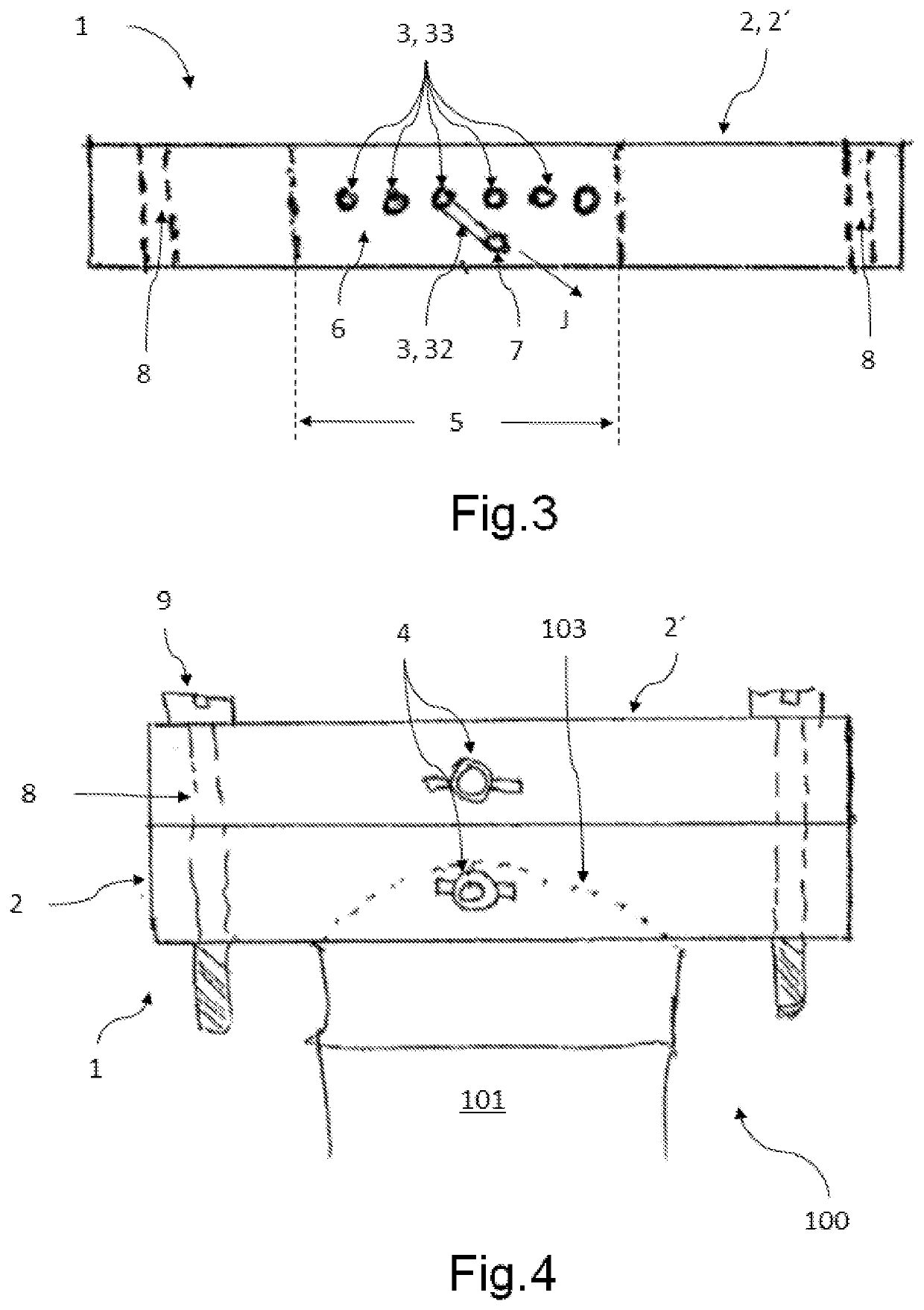 Device for cleaning a camera lens and method of using same