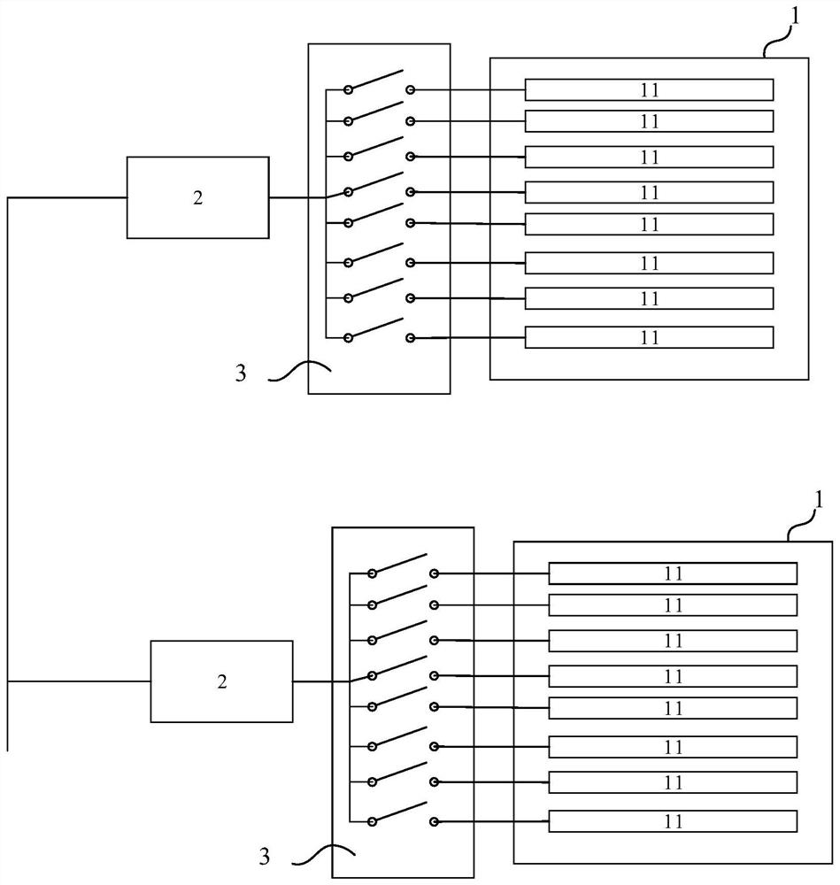 Equalizing device and energy storage system containing the equalizing device