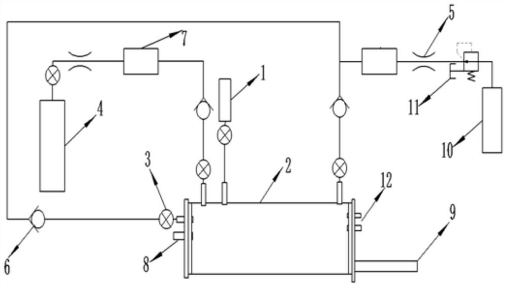 Device and method for calibrating dynamic characteristics of heat flow meter