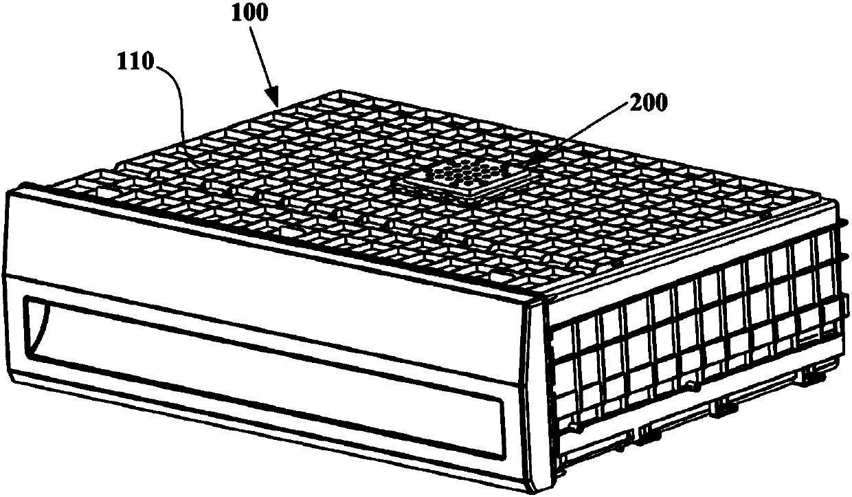 Refrigerating device and storing container thereof