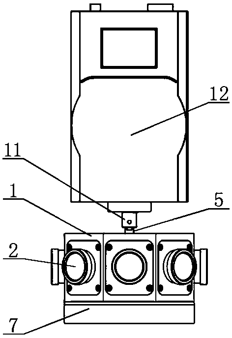 PTZ monitoring device applied to wild animal activity detection and monitoring method thereof