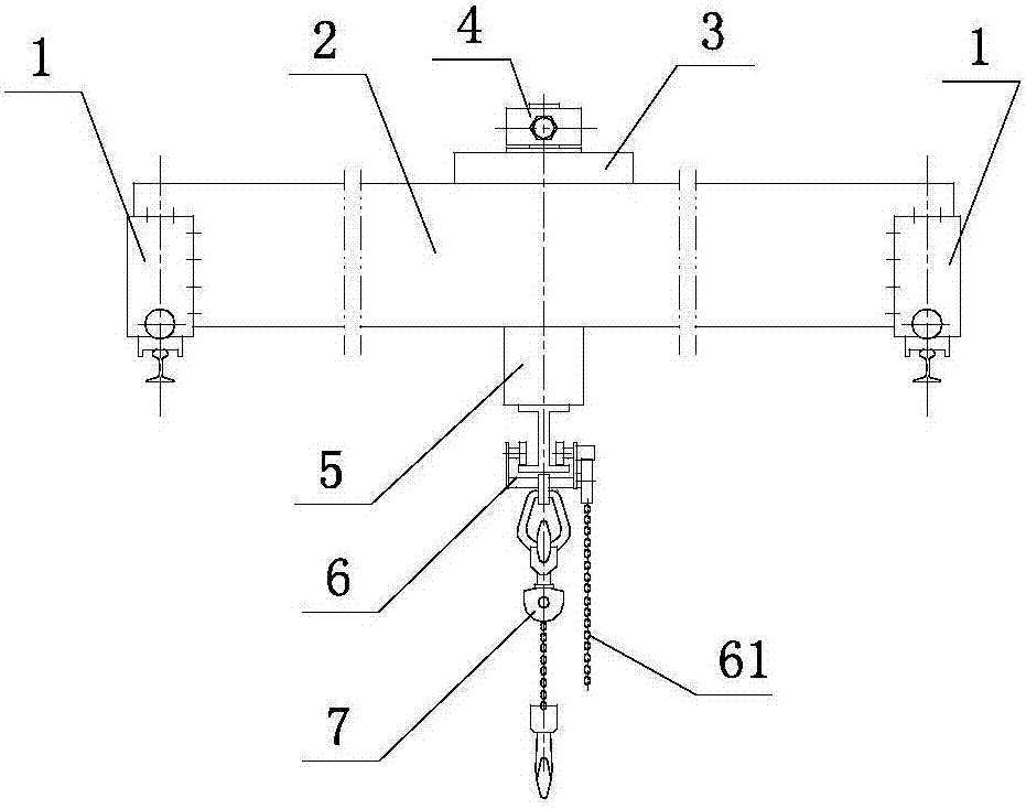 Hand-pulling driven cantilever crane with balancing counterweight