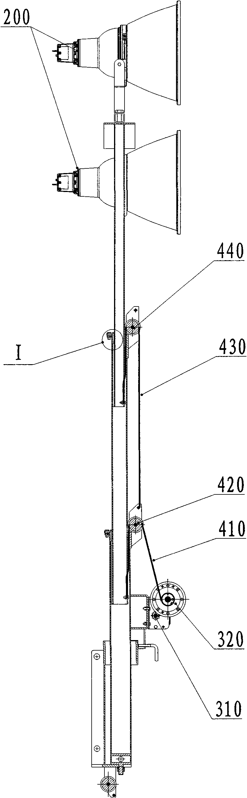 Automatic lifting device for lighthouse