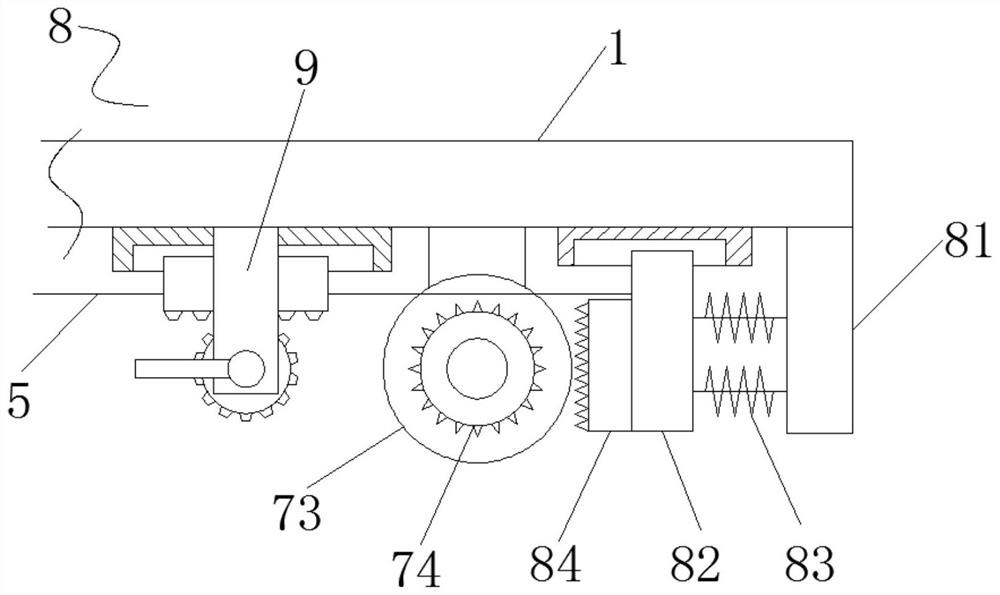 Pulling device of foam fire extinguishing device