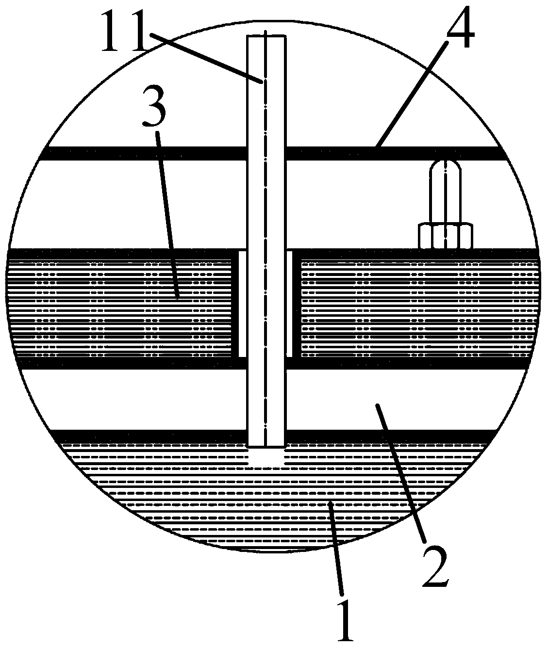 A cryostat for superconducting cables