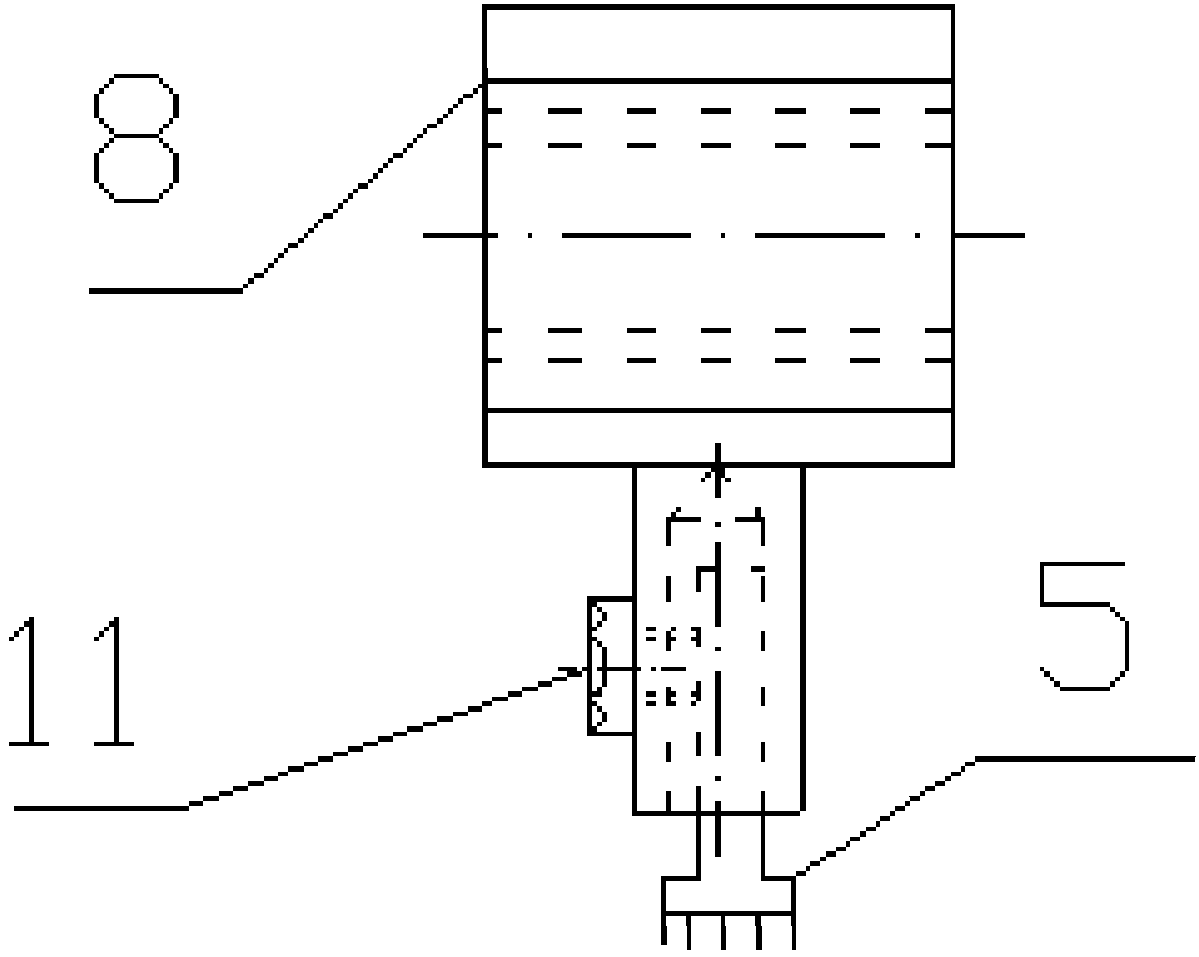 Automatic slip ring clearing device for transverse moving type roller replacing and conveying trolley