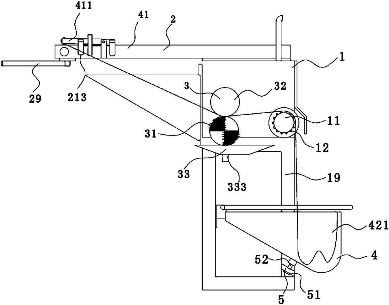 Printing and dyeing cloth water squeezing device