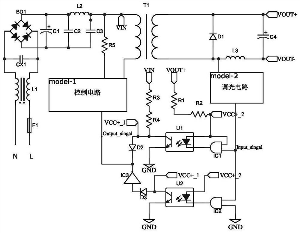 Circuit with auxiliary optocoupler and switching method thereof