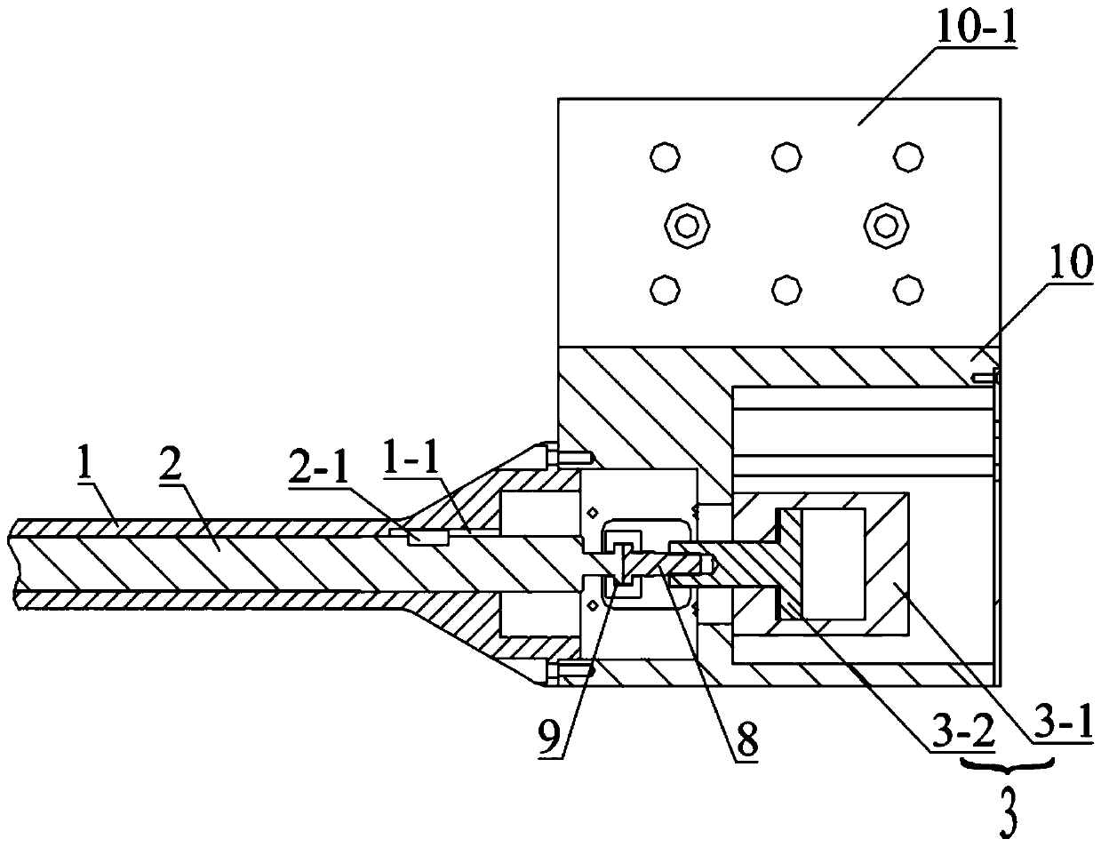 Stage dynamic separation device for hypersonic wind tunnel model and application thereof