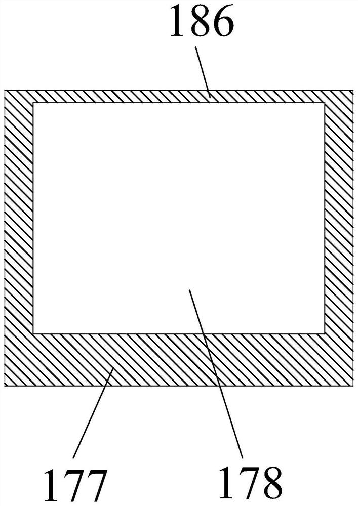 An automatic oil scraping system and automatic oil scraping method for swill separation