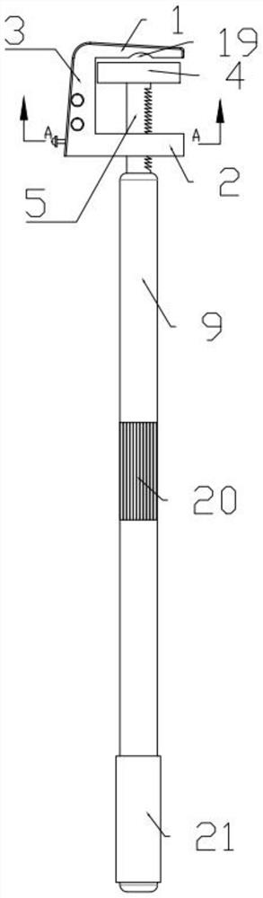 Self-locking compression type portable grounding wire capable of being disassembled and assembled quickly