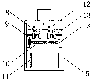 Shoe cabinet capable of achieving automatic cleaning